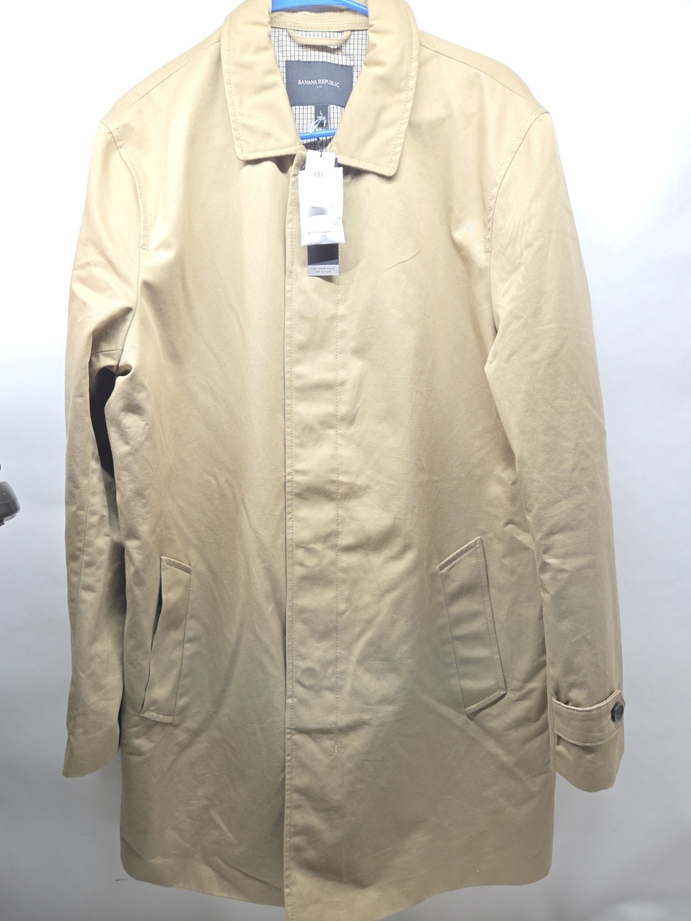 The Banana Republic Water-Resistant Mac Jacket in Tan Mens L